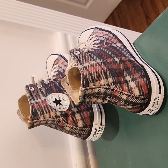 Converse All Stars hightops women's size 10.5 men's size 8.5 - Picture 3 of 11